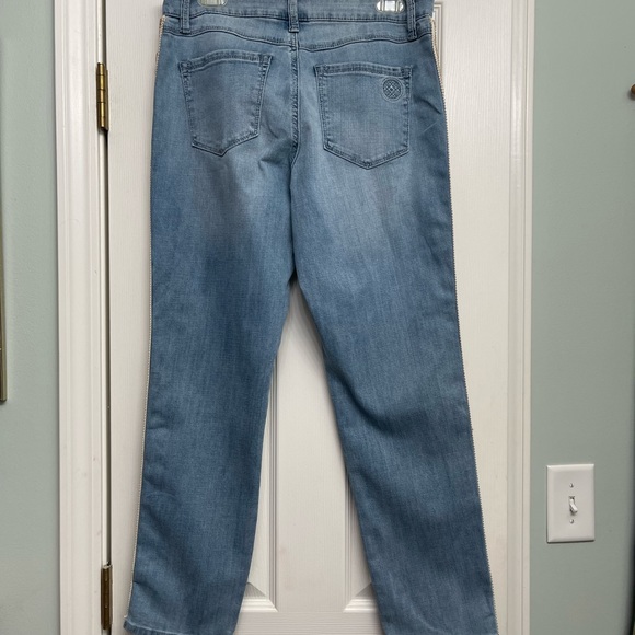 Laurie Felt Classic Girlfriend Jeans. 28” inseam and 34.5 loose waist - Picture 7 of 12